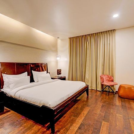 Palette - The Slate Hotel Nungambakkam Chennai Exteriör bild