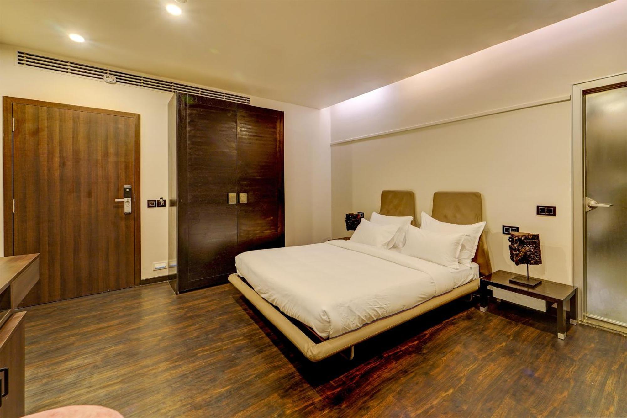 Palette - The Slate Hotel Nungambakkam Chennai Exteriör bild